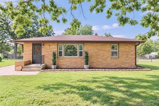 3616 S Glenwood Drive, Beloit, WI 53511