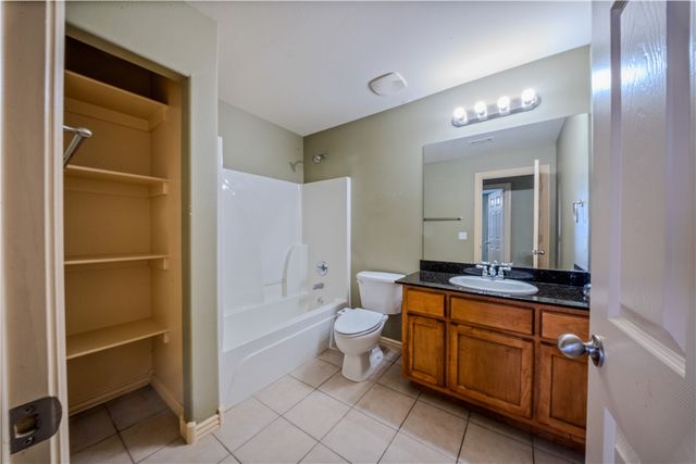 288 Copper Oaks Drive, Centerton, AR 72719
