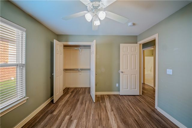 288 Copper Oaks Drive, Centerton, AR 72719