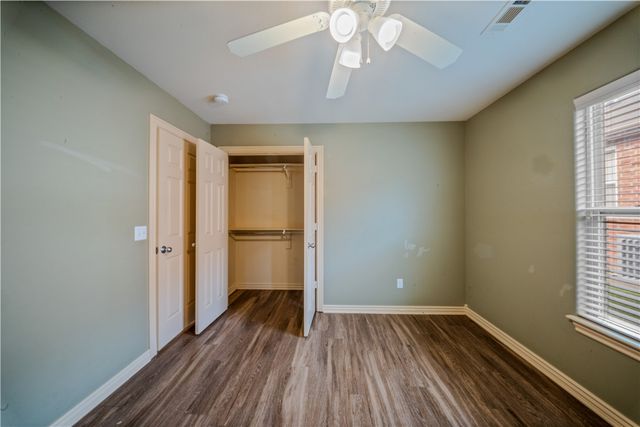 288 Copper Oaks Drive, Centerton, AR 72719