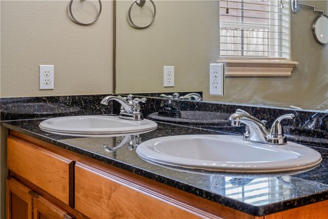 288 Copper Oaks Drive, Centerton, AR 72719