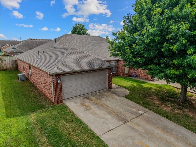 288 Copper Oaks Drive, Centerton, AR 72719