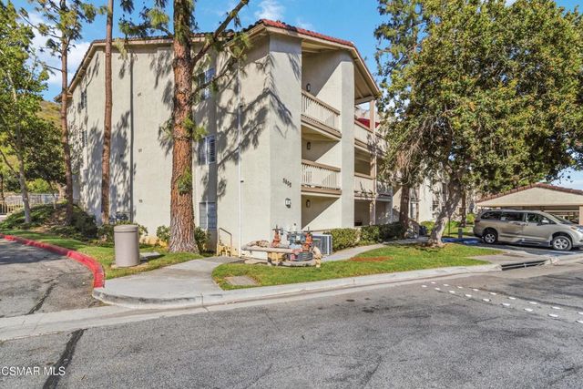5805 Oak Bend Lane 211, Oak Park, CA 91377