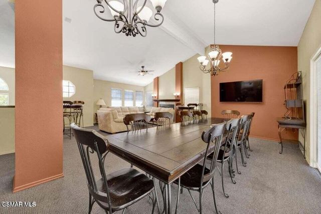 5805 Oak Bend Lane 211, Oak Park, CA 91377