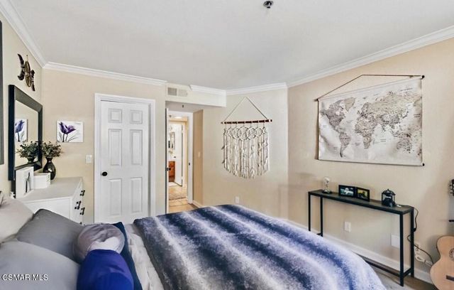 5805 Oak Bend Lane 211, Oak Park, CA 91377