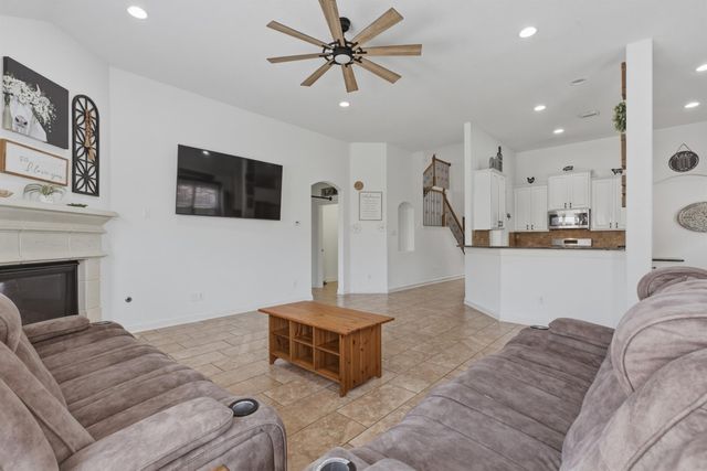 19122 Gaslamp Point Court, Cypress, TX 77429