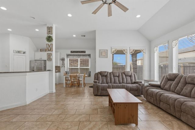 19122 Gaslamp Point Court, Cypress, TX 77429