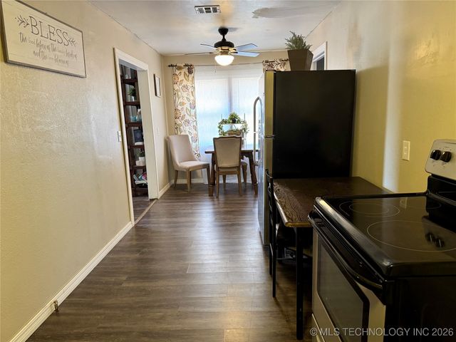 108 Maple Street, Locust Grove, OK 74352