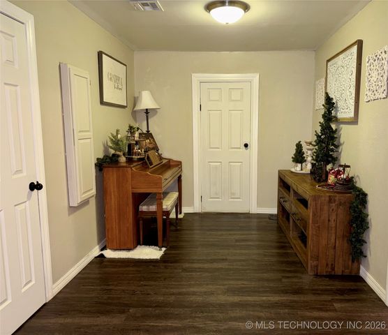 108 Maple Street, Locust Grove, OK 74352