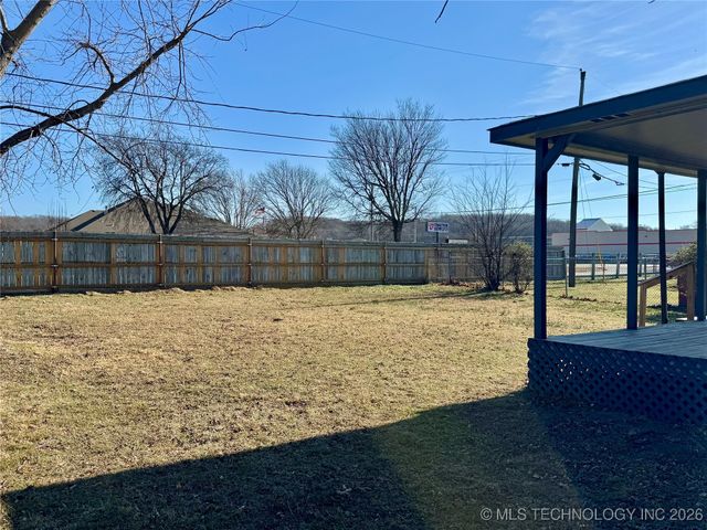 108 Maple Street, Locust Grove, OK 74352