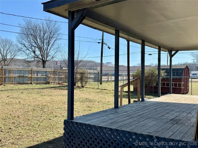 108 Maple Street, Locust Grove, OK 74352