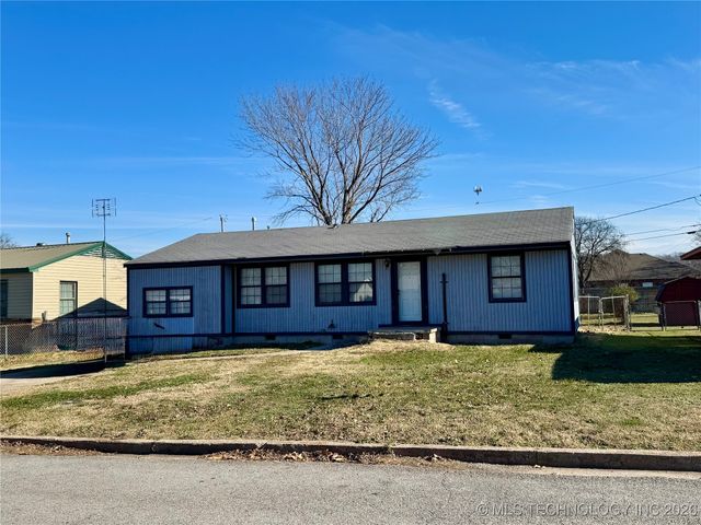 108 Maple Street, Locust Grove, OK 74352