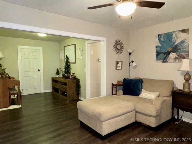 108 Maple Street, Locust Grove, OK 74352