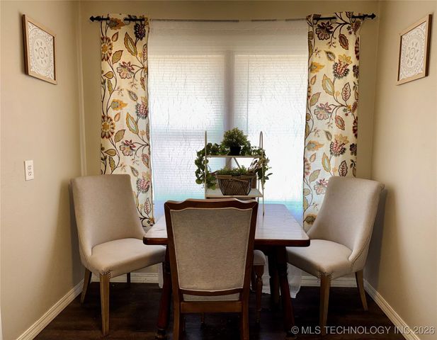 108 Maple Street, Locust Grove, OK 74352