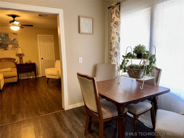 108 Maple Street, Locust Grove, OK 74352