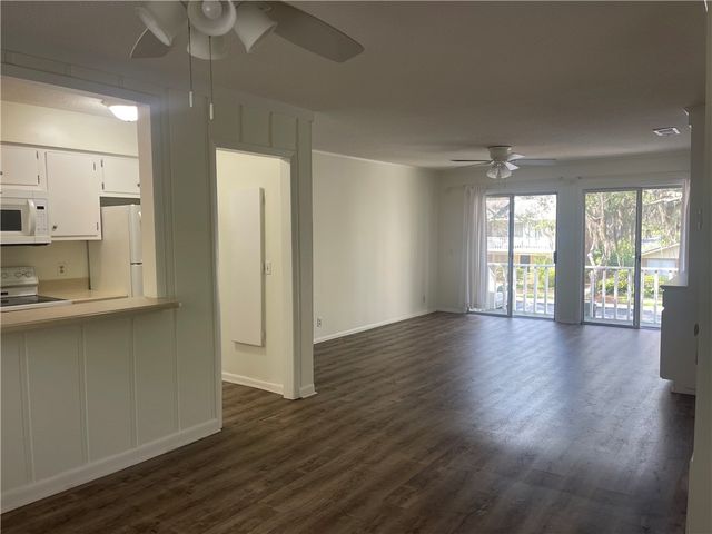 800 Mallery Street C-30, St Simons Island, GA 31522