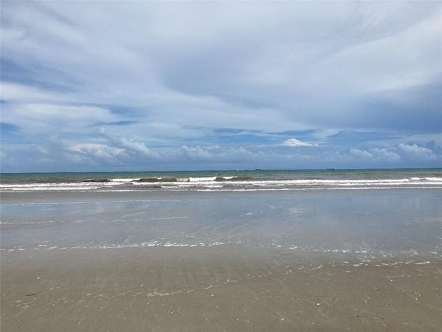 800 Mallery Street C-30, St Simons Island, GA 31522