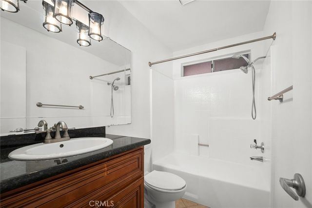 2507 E 15th Street 204, Long Beach, CA 90804