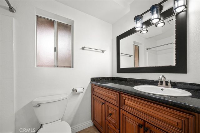 2507 E 15th Street 204, Long Beach, CA 90804