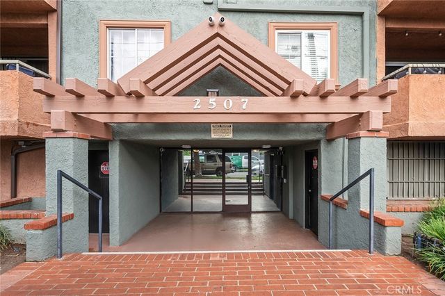 2507 E 15th Street 204, Long Beach, CA 90804