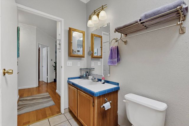 8709 Odin Road SW, Albuquerque, NM 87121