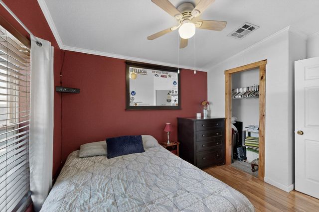 8709 Odin Road SW, Albuquerque, NM 87121