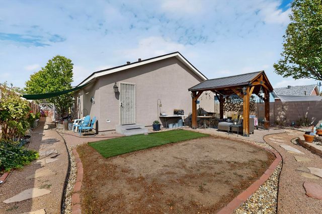 8709 Odin Road SW, Albuquerque, NM 87121