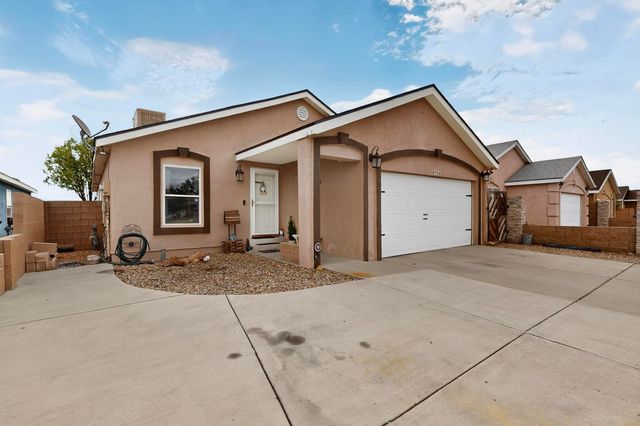 8709 Odin Road SW, Albuquerque, NM 87121