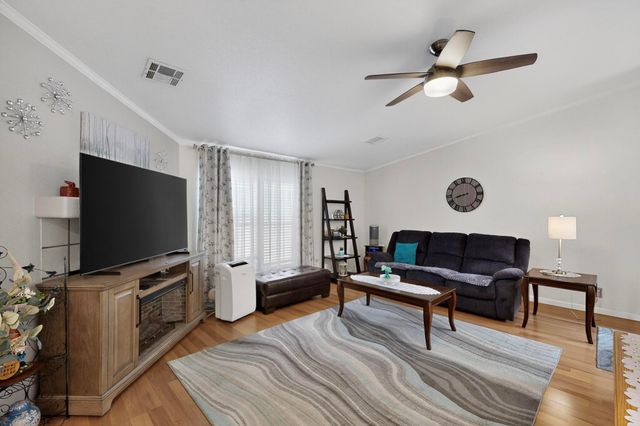 8709 Odin Road SW, Albuquerque, NM 87121