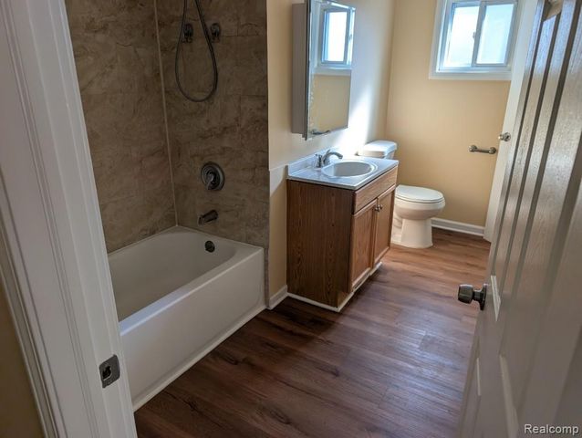 4024 Wenonah Lane, Waterford Charter Township, MI 48328