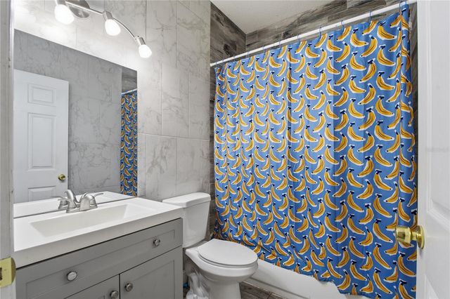 20000 HARVIE LANE, Lutz, FL 33558