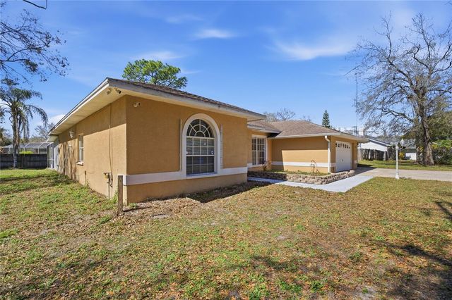20000 HARVIE LANE, Lutz, FL 33558
