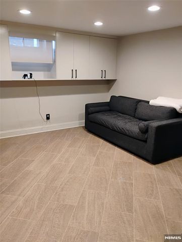 9 Harris Place 1X, Fair Lawn, NJ 07410