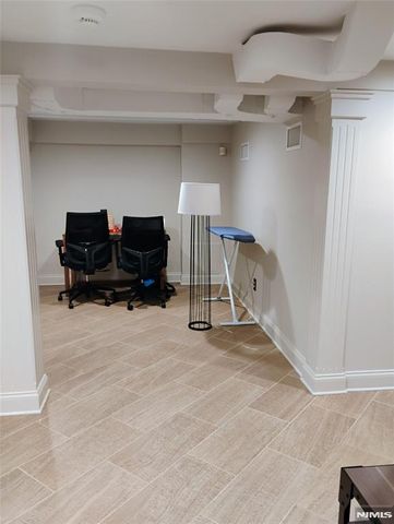 9 Harris Place 1X, Fair Lawn, NJ 07410