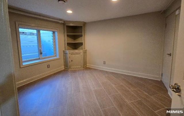 9 Harris Place 1X, Fair Lawn, NJ 07410