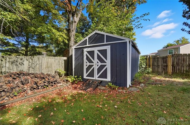 4418 Woodpoint Court, Huber Heights, OH 45424