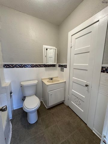 1657 KEELER AVENUE, Wichita Falls, TX 76301