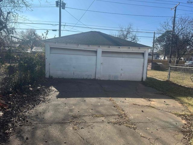 1657 KEELER AVENUE, Wichita Falls, TX 76301