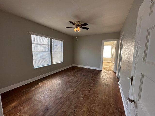 1657 KEELER AVENUE, Wichita Falls, TX 76301