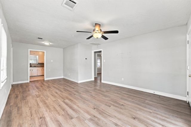 409 Alastair Drive, Pasadena, TX 77506