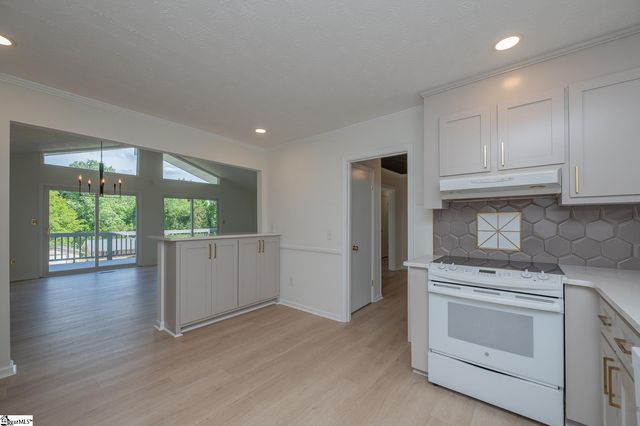 2 Buckhorn Drive, Greenville, SC 29609