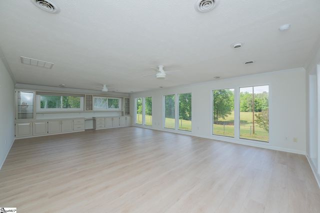 2 Buckhorn Drive, Greenville, SC 29609