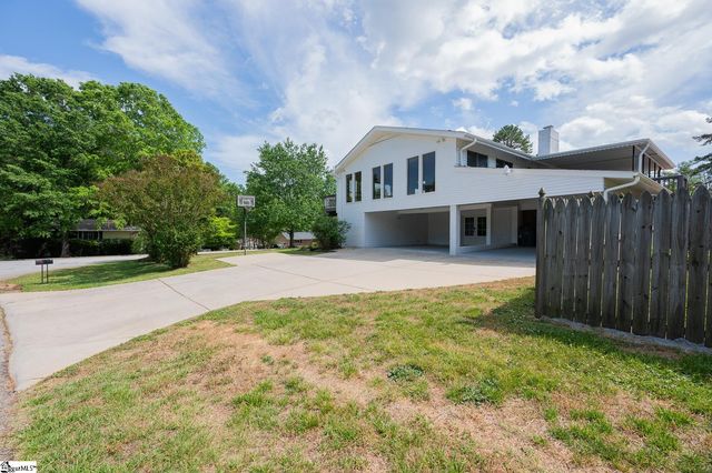 2 Buckhorn Drive, Greenville, SC 29609