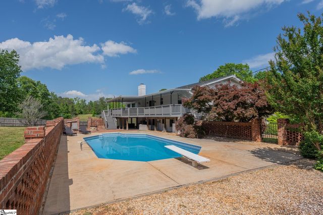 2 Buckhorn Drive, Greenville, SC 29609