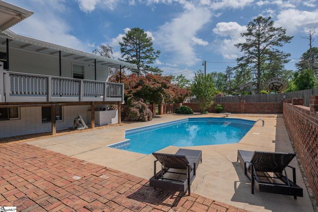 2 Buckhorn Drive, Greenville, SC 29609