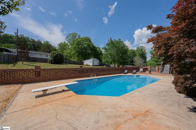 2 Buckhorn Drive, Greenville, SC 29609