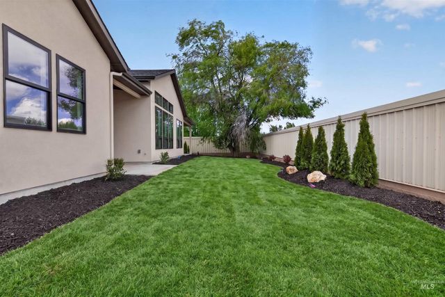 2591 S Greenwood Cir, Boise, ID 83706