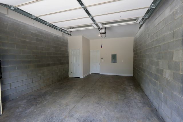 500 Peachers Mill Rd Unit B1, Clarksville, TN 37042