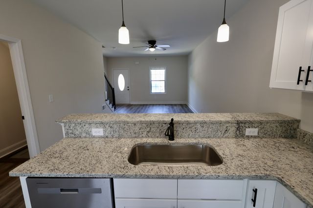 500 Peachers Mill Rd Unit B1, Clarksville, TN 37042