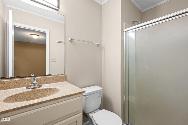 104 Arbuckle Lane, Cary, NC 27511